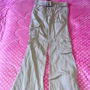 Size 0 Garage flare out cargo pants.